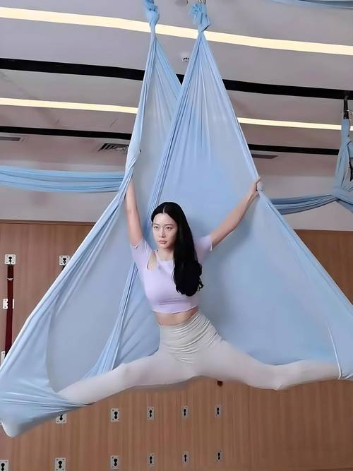 韩美女主播热午 剧情